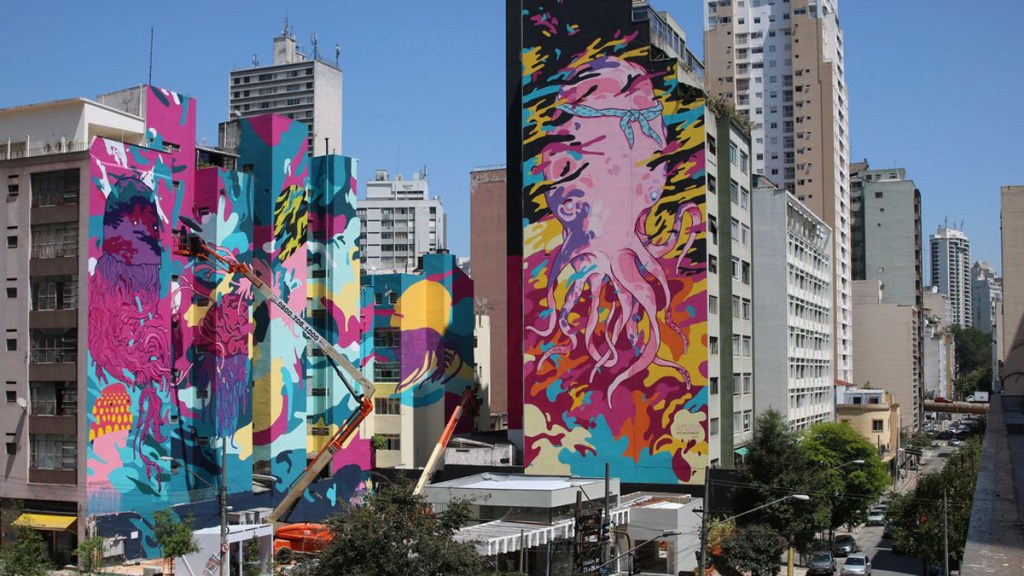 ‘Aquário Urbano’: Grafite de 10 mil m² traz fundo do mar para Centro de&nbsp;SP